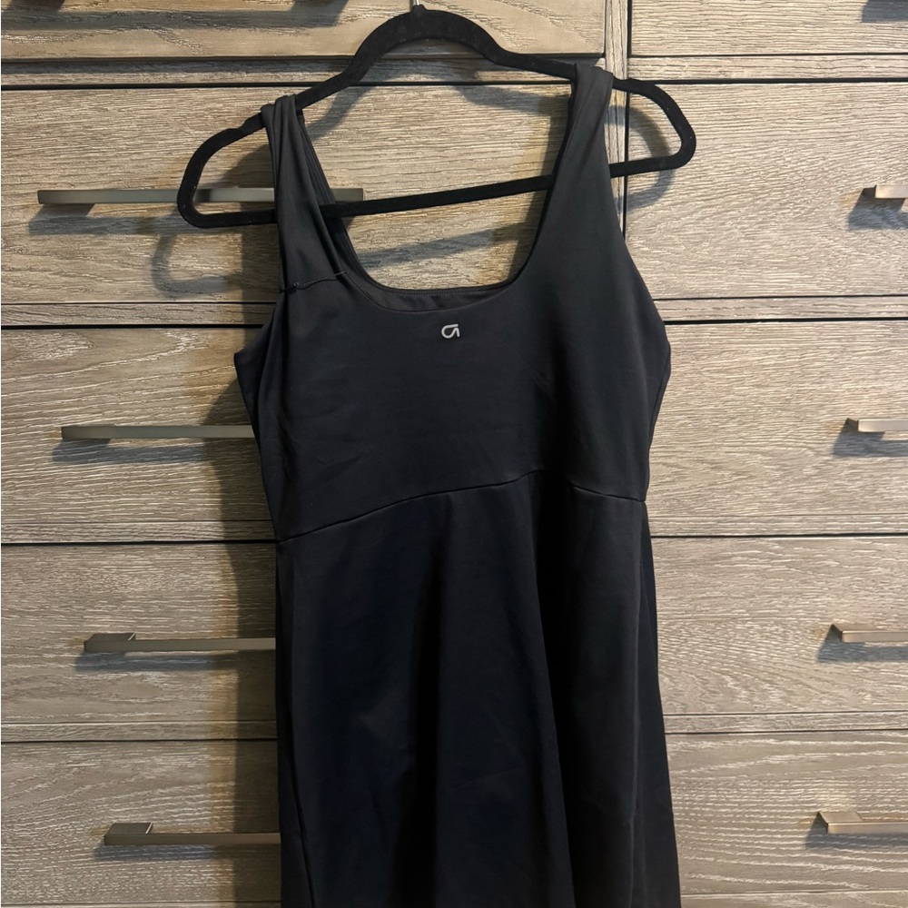 Black athletic dress - Picture 2 of 3